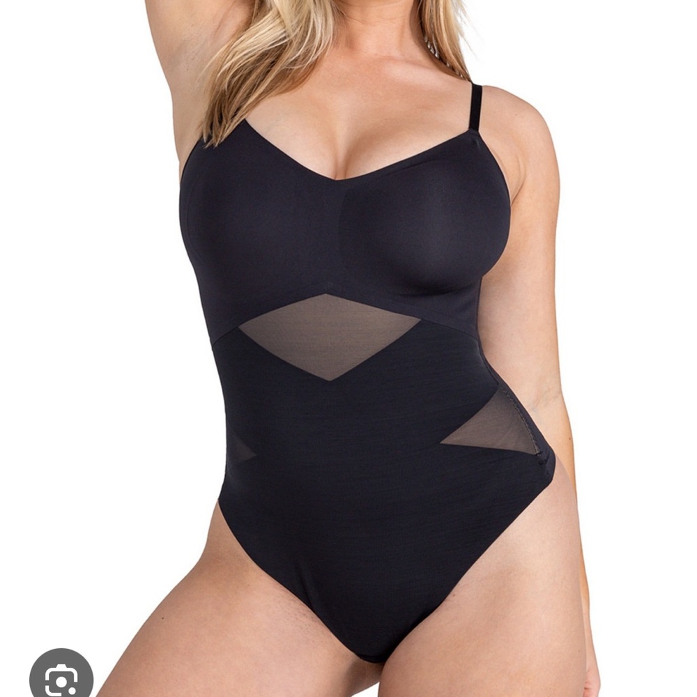 Honeylove Shaping Cami Bodysuit - M - Color : Vamp
